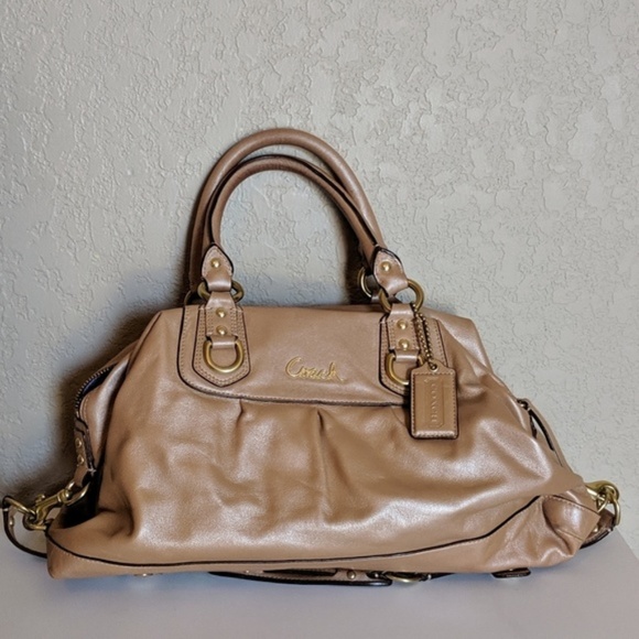 Coach Handbags - Coach Purse Champagne Rose Gold Medium Size Bag